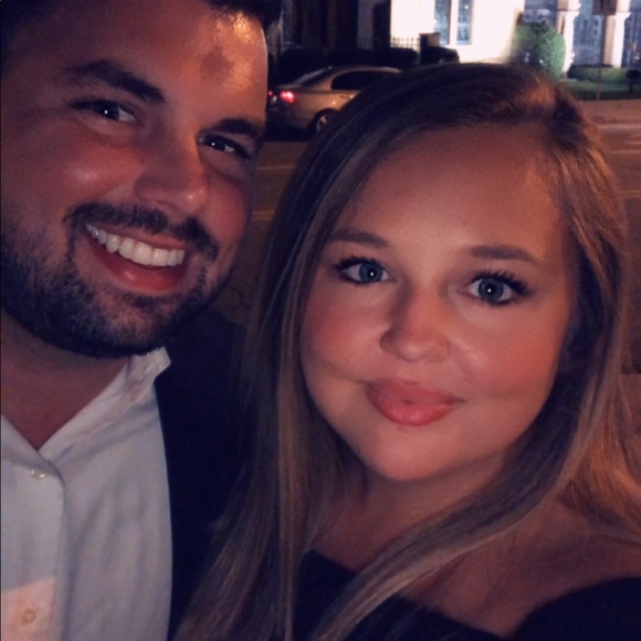 Meet your Posher, Casi - Picture 1 of 1